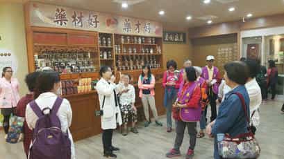 雲林縣政府政風處廉政志工106年業務觀摩活動，暸解正確食品、用藥安全資訊相關食藥知識解說