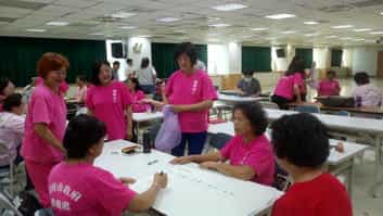 臺南市政府政風處舉辦廉政志(義)工107年專業教育訓練 ，活動圓滿結束。廉政志工腦力盪盪及自由創作討論