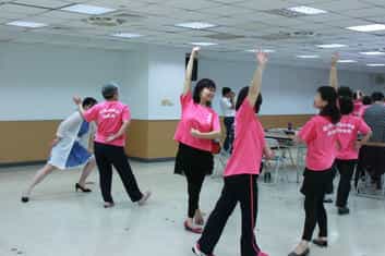 臺南市政府政風處舉辦廉政志(義)工107年專業教育訓練 ，活動圓滿結束。戲劇五宮格劇本創意寫作的方式透過人物、場景、情節、衝突並以團體互動及腦力激盪的方式，讓志工自由創作