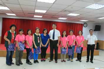 臺南市政府政風處舉辦廉政志(義)工107年專業教育訓練 ，活動圓滿結束。本府政風處高副處長伯陽主持並表揚30位本府廉政志(義)工