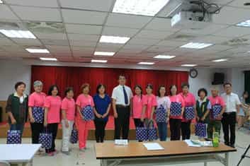 臺南市政府政風處舉辦廉政志(義)工107年專業教育訓練 ，活動圓滿結束。本府政風處高副處長伯陽主持並表揚30位本府廉政志(義)工