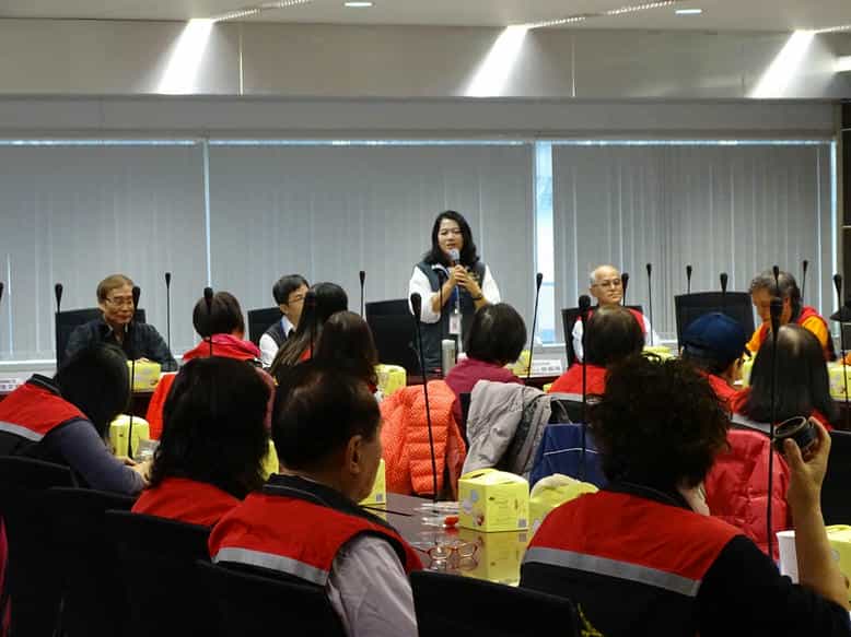 臺中市政府政風處「108年度廉政志工聯繫會議」蔡科長佩珊致詞。