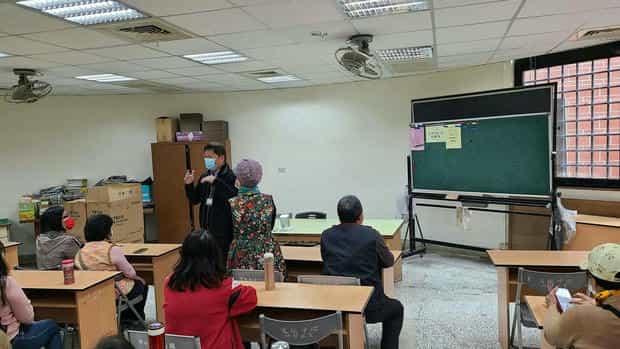 彰化縣政府政風處辦理109年度廉政志工年終工作檢討會暨績優志工表揚109年廉政志工年終工作檢討會開會情形