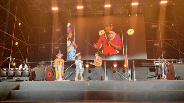 苗廉志工「2025頭份四月八  靚燈好客節」廉政話劇暨反貪宣導活動苗廉志工生動演出。