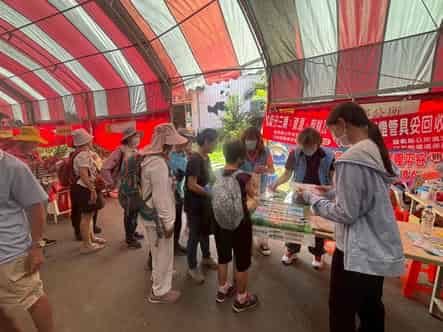 苗廉志工「2025造橋南瓜季」廉能宣導民眾參與踴躍。