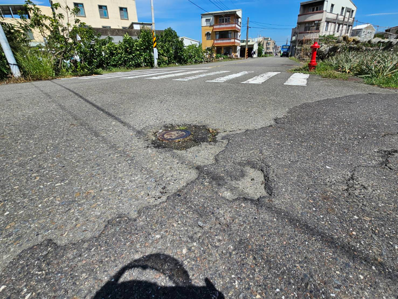 臺南道路平坦好行-廉政志工來巡查廉政志工巡查發現山上區道路缺失