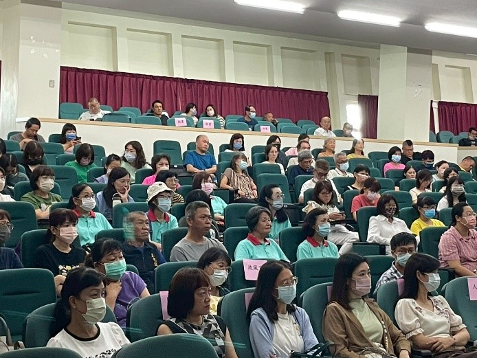 草屯廉政志工精進專業知能　強化廉政法紀宣導效能志工皆全神貫注投入課程