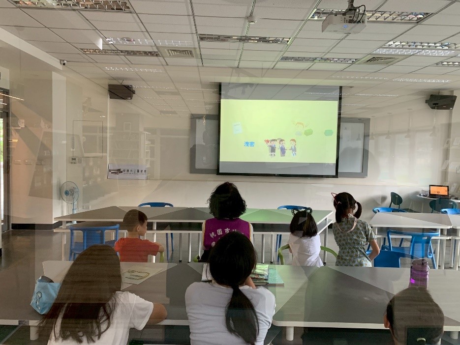 桃園市政府政風處攜手圖書館推動「Let’s Story 廉歡活動」康莊分館