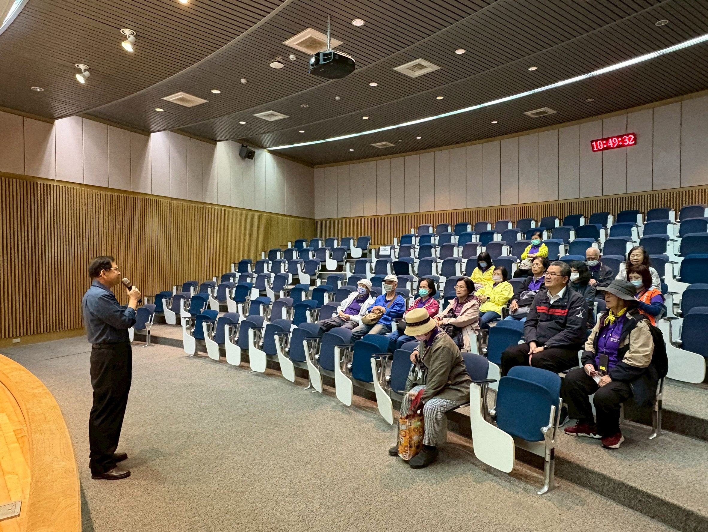 新竹市政府114年廉政志工跨區交流教育訓練新竹市廉政志工與國立自然科學博物館志工進行跨域交流。	