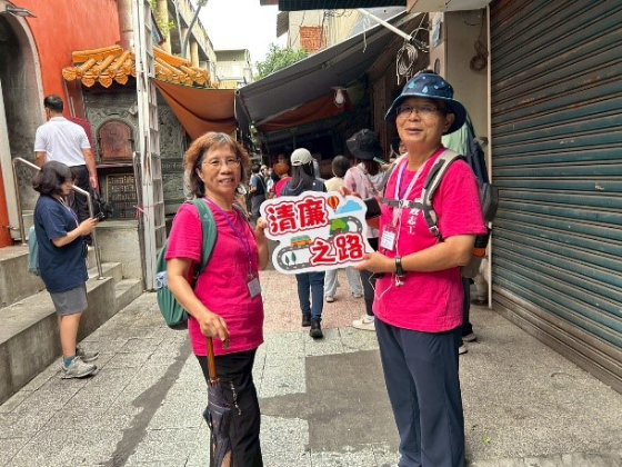 臺南廉政志工引領走讀五條港　傳承清廉之路廉政志工走讀水仙宮宣導清廉之路