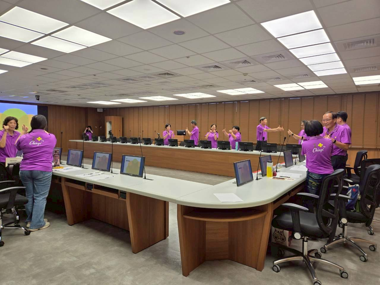 嘉義市第1次廉政志願服務聯繫會報順利辦理完竣志工進行即興帶動